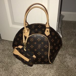 Bag & Cell Phone Pocket